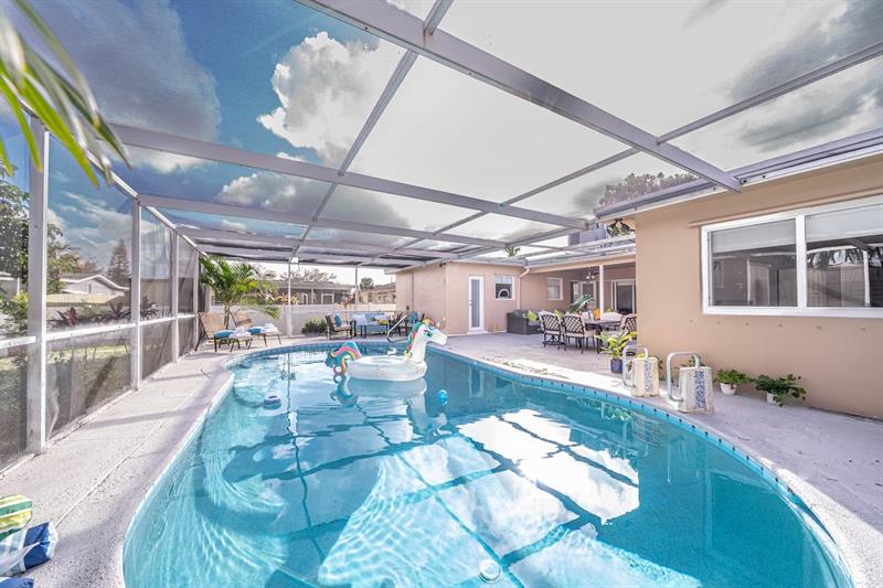 Image 12 of 38 For 2101 52nd Ave