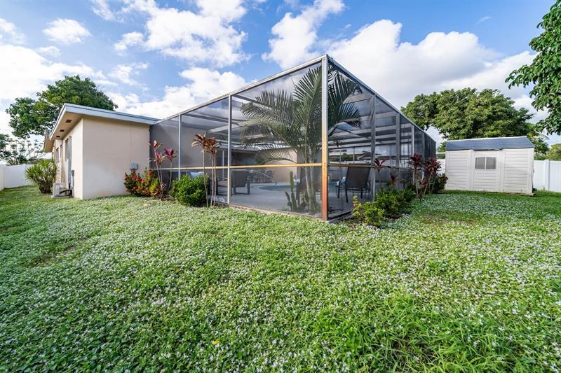 Image 14 of 38 For 2101 52nd Ave