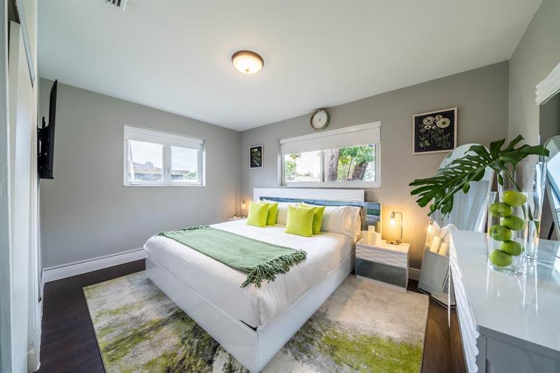 Image 22 of 38 For 2101 52nd Ave