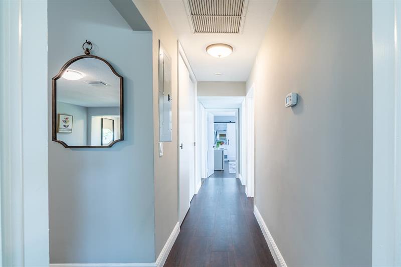 Image 27 of 38 For 2101 52nd Ave