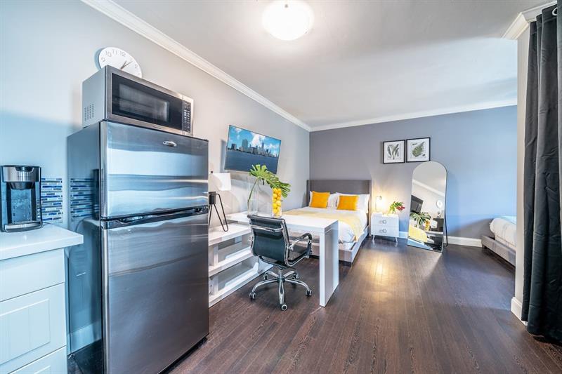 Image 30 of 38 For 2101 52nd Ave