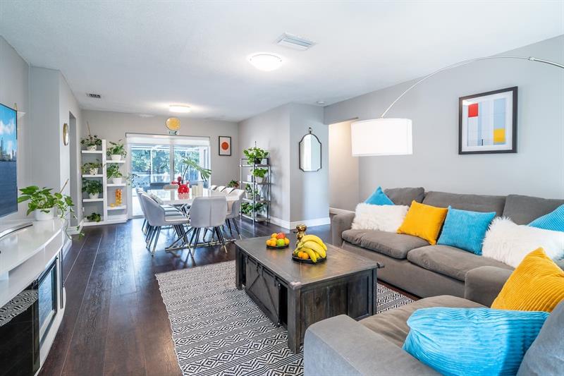 Image 7 of 38 For 2101 52nd Ave