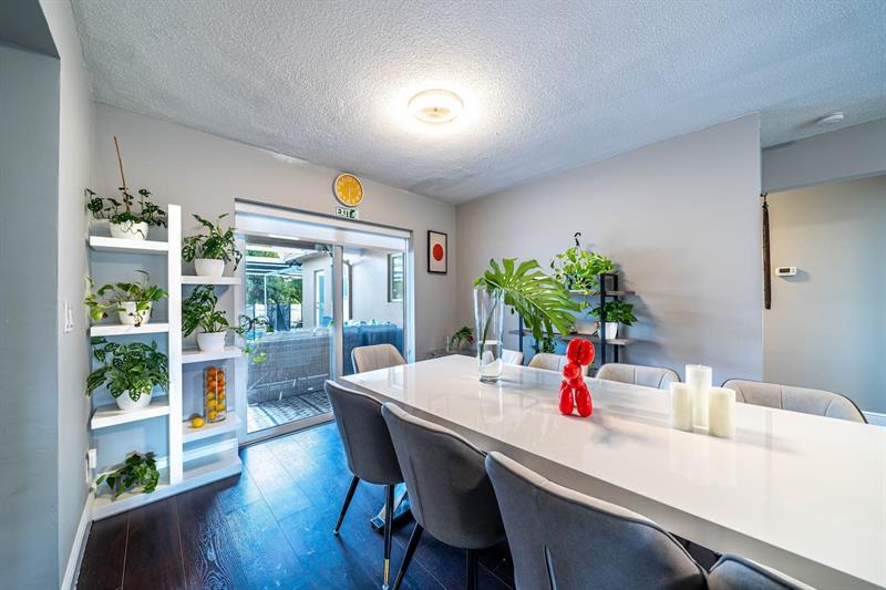 Image 9 of 38 For 2101 52nd Ave