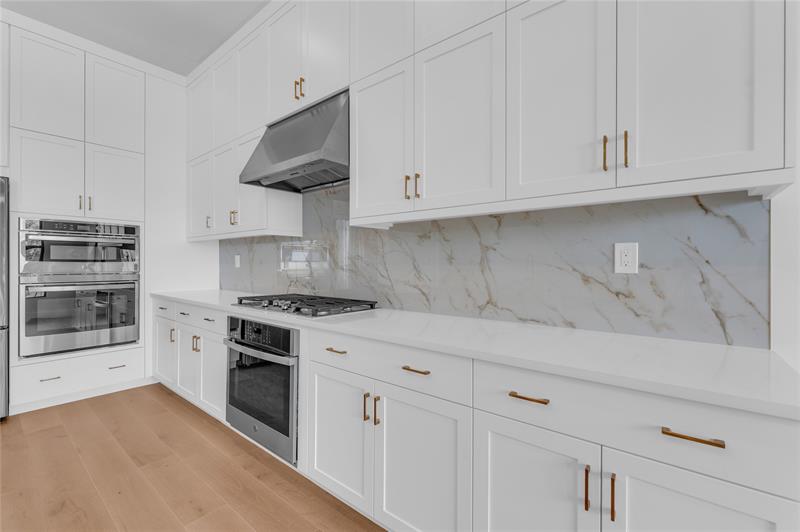 Image 11 of 96 For 20041 Pacific Dunes Dr