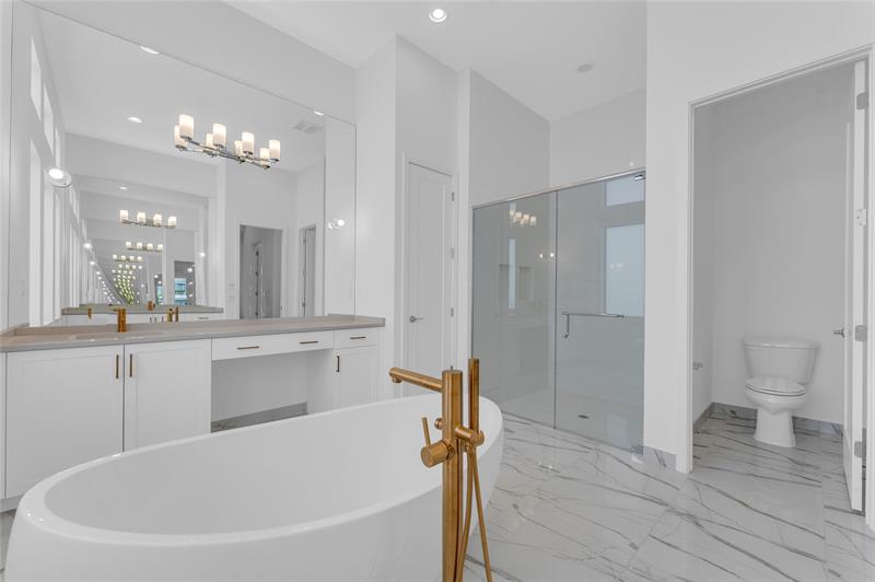 Image 40 of 96 For 20041 Pacific Dunes Dr