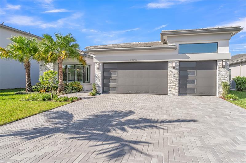 Image 5 of 96 For 20041 Pacific Dunes Dr