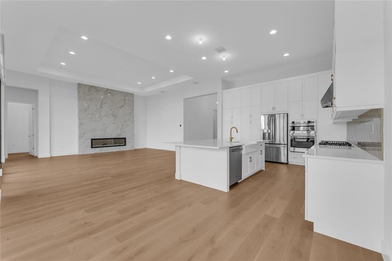 Image 8 of 96 For 20041 Pacific Dunes Dr