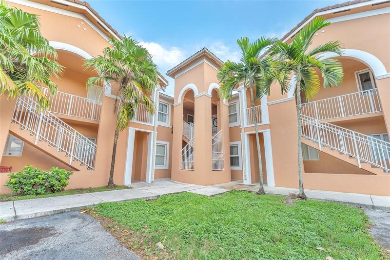 Details for 7200-108 177th St, Hialeah, FL 33015