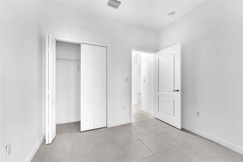 Image 15 of 16 For 7200-108 177th St