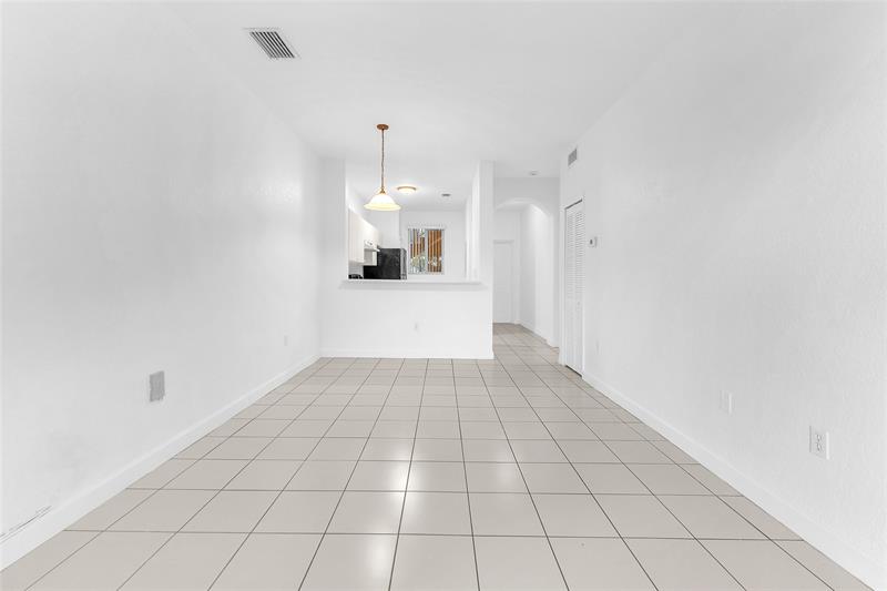 Image 8 of 16 For 7200-108 177th St