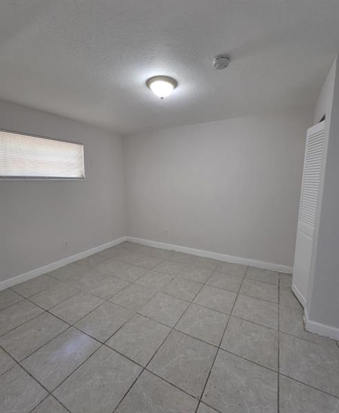 Image 5 of 10 For 2127 7th St  