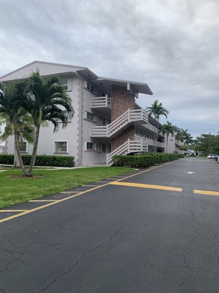 Details for 700 Layne Bl 212, Hallandale Beach, FL 33009