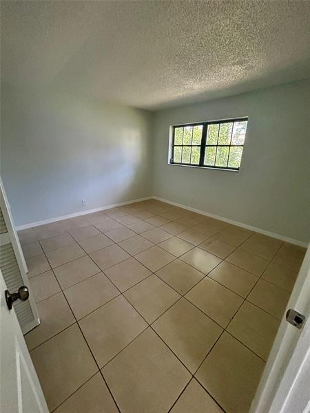 Image 20 of 31 For 3581 104  