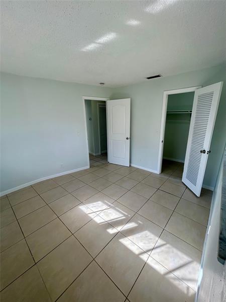 Image 21 of 31 For 3581 104  