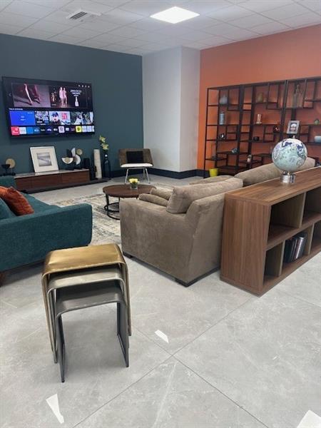 Image 3 of 4 For 3140 Ocean Dr  2206