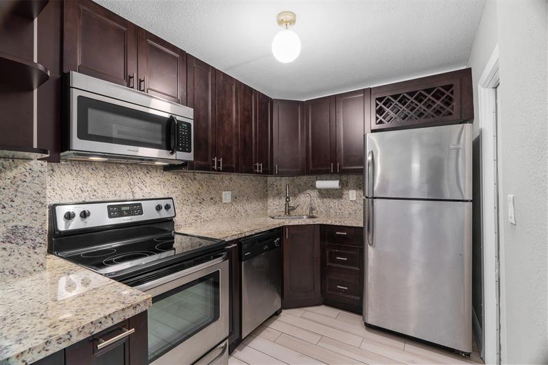 Details for 124 19th Ct  106b, Wilton Manors, FL 33305