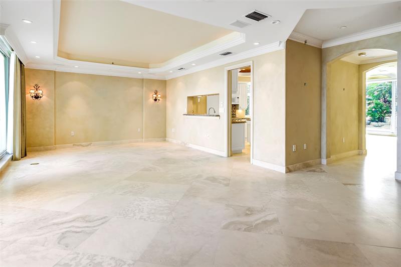 Image 11 of 59 For 2494 Ocean Blvd  F