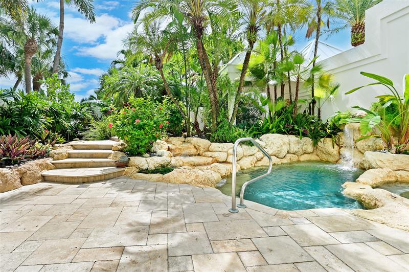 Image 26 of 59 For 2494 Ocean Blvd  F