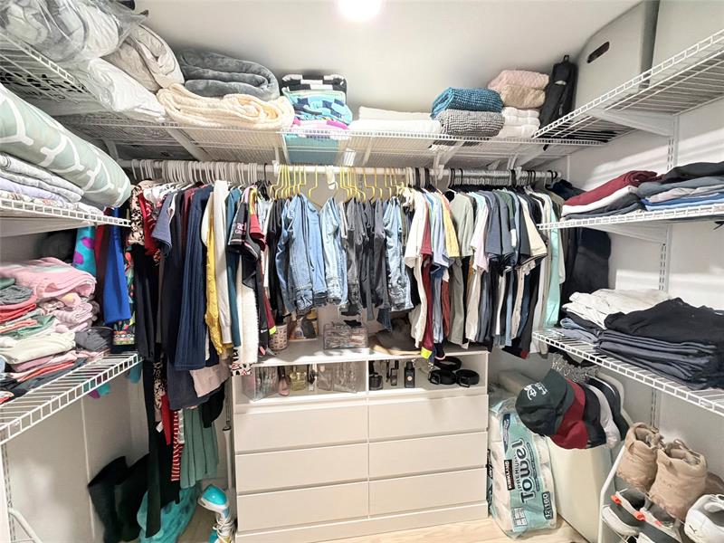 Image 9 of 21 For 5221 25th Ave