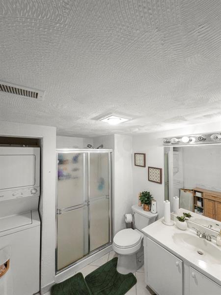 Image 8 of 17 For 9286 Vista Del Lago  35b