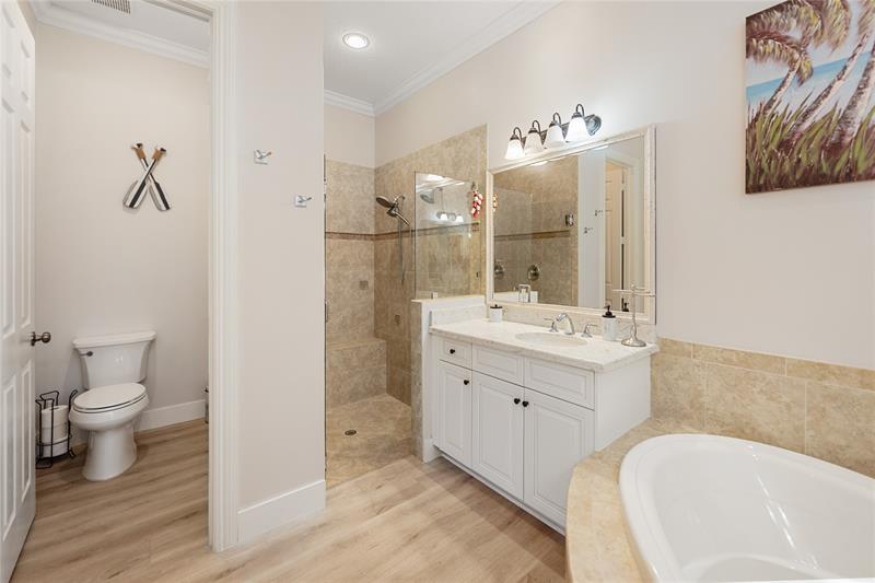 Image 14 of 42 For 7922 109th Ln