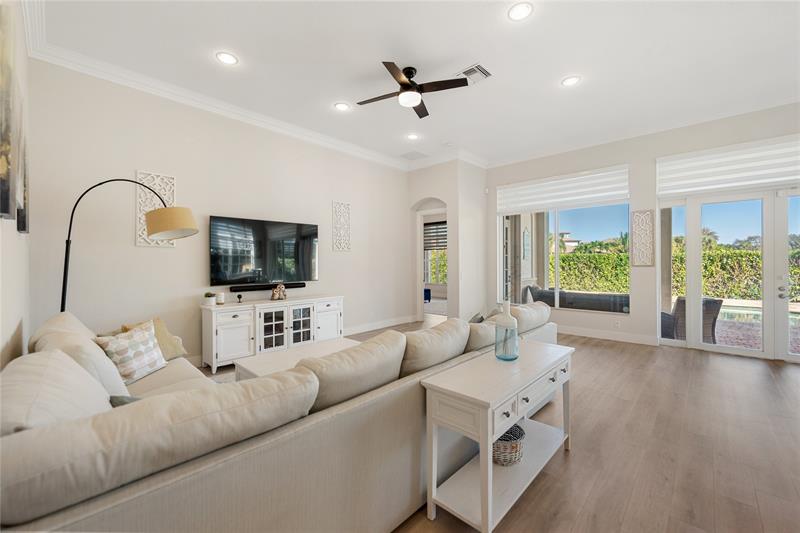 Image 8 of 42 For 7922 109th Ln