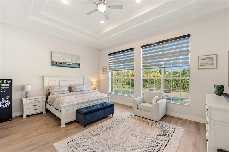 Image 9 of 42 For 7922 109th Ln