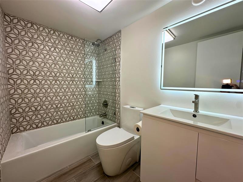 Image 18 of 21 For 50 3rd Ave  110