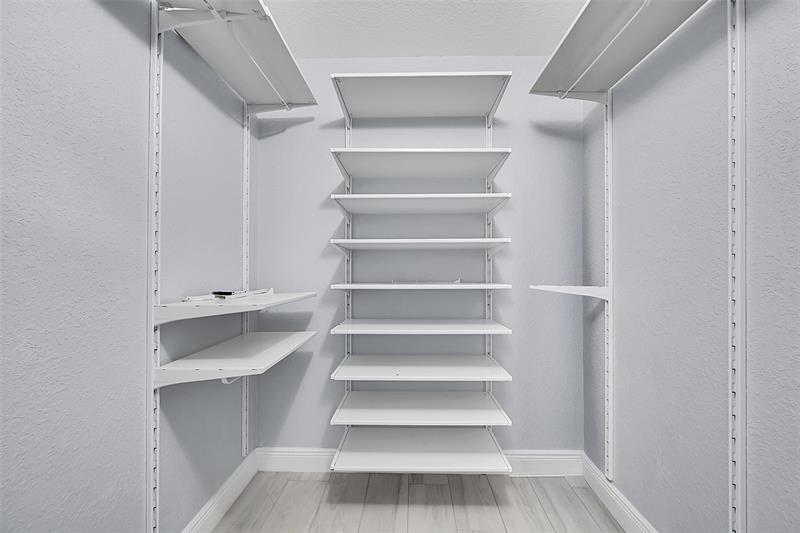 Image 30 of 45 For 150 Jacaranda Country Club Dr  200