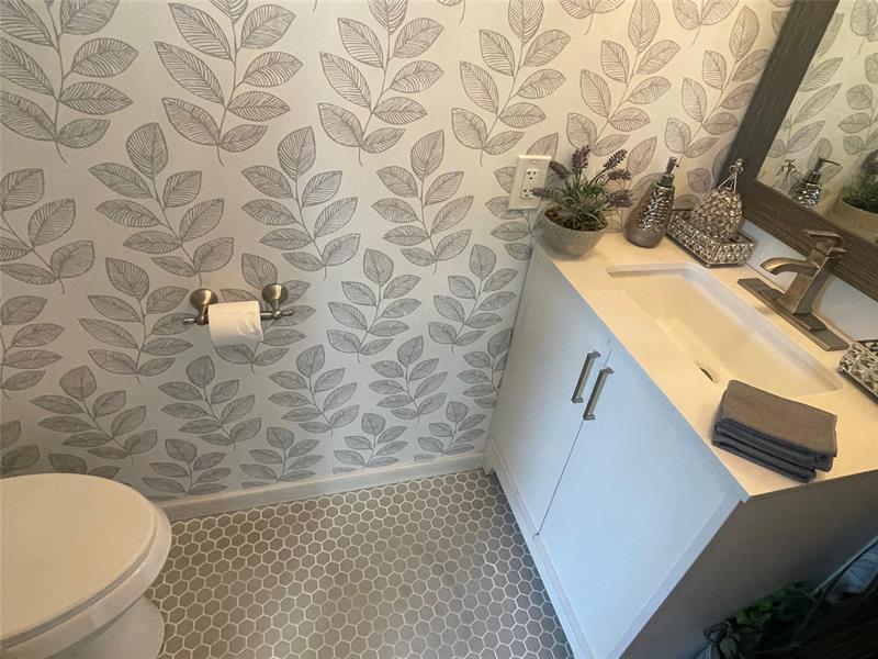 Image 20 of 23 For 2010 84th Ave