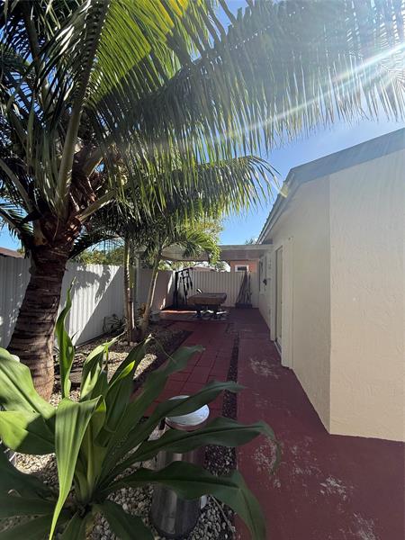 Image 19 of 19 For 19783 64th Pl