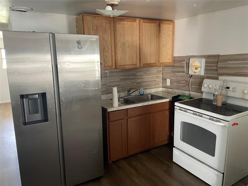 Image 3 of 9 For 8508 16th Ct