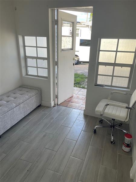 Image 6 of 9 For 8508 16th Ct