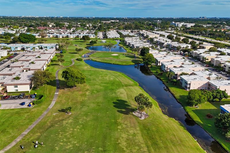 Image 4 of 16 For 820 Flanders R  280