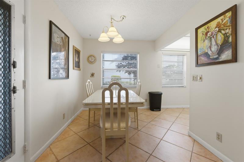 Image 6 of 16 For 820 Flanders R  280