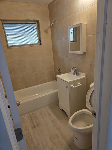 Image 11 of 22 For 301 Pennsylvania Ave