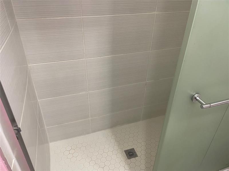 Image 15 of 31 For 1775 81st Way