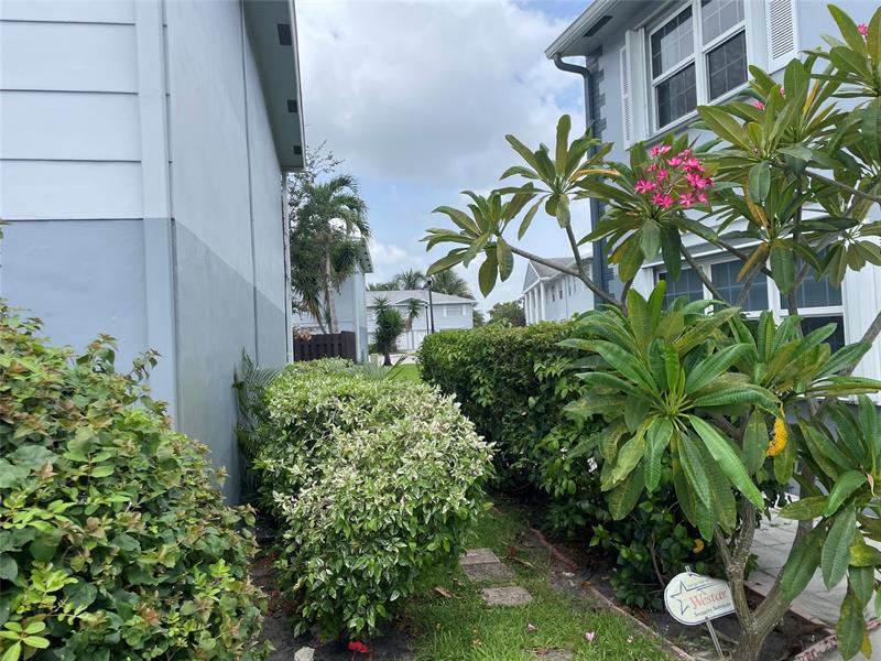 Image 28 of 31 For 1775 81st Way