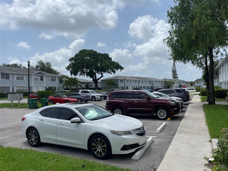 Image 29 of 31 For 1775 81st Way