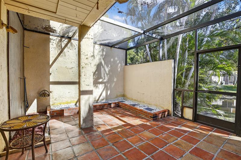 Image 22 of 38 For 1261 99th Ter  47