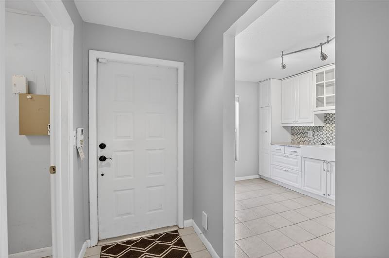 Image 6 of 38 For 1261 99th Ter  47