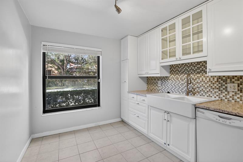 Image 8 of 38 For 1261 99th Ter  47