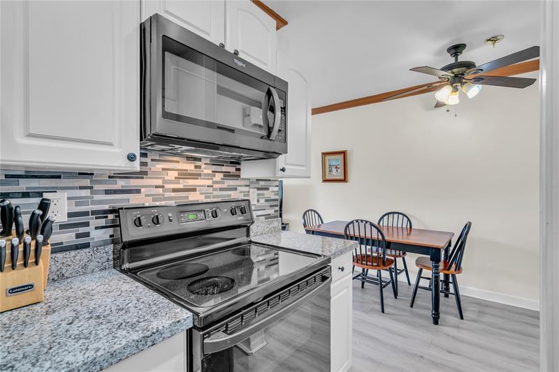 Image 4 of 10 For 1050 11th St  1l