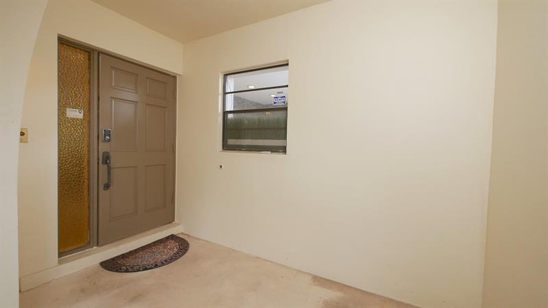 Image 10 of 40 For 5616 Hammock Ln  114