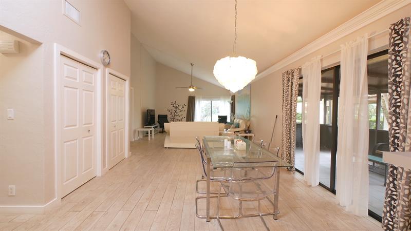 Image 17 of 40 For 5616 Hammock Ln  114