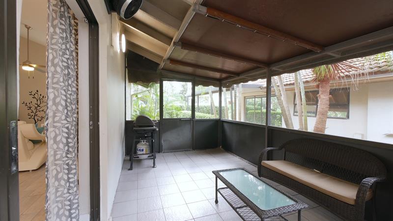 Image 32 of 40 For 5616 Hammock Ln  114