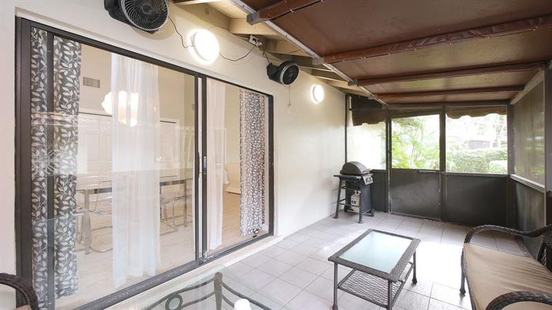 Image 33 of 40 For 5616 Hammock Ln  114