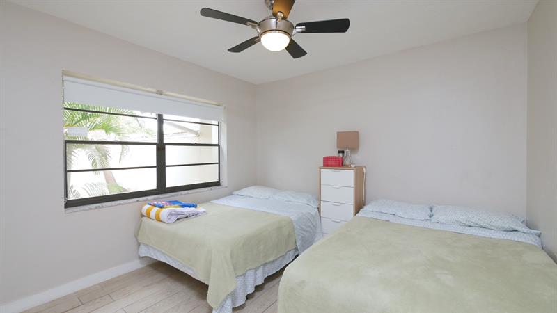 Image 35 of 40 For 5616 Hammock Ln  114