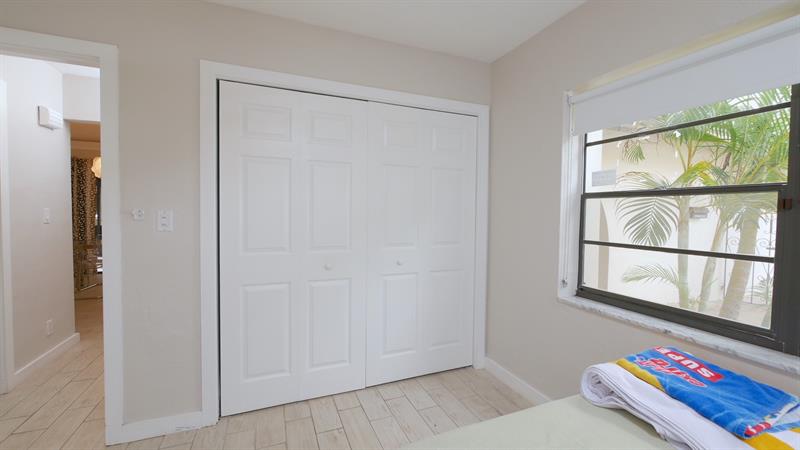 Image 37 of 40 For 5616 Hammock Ln  114