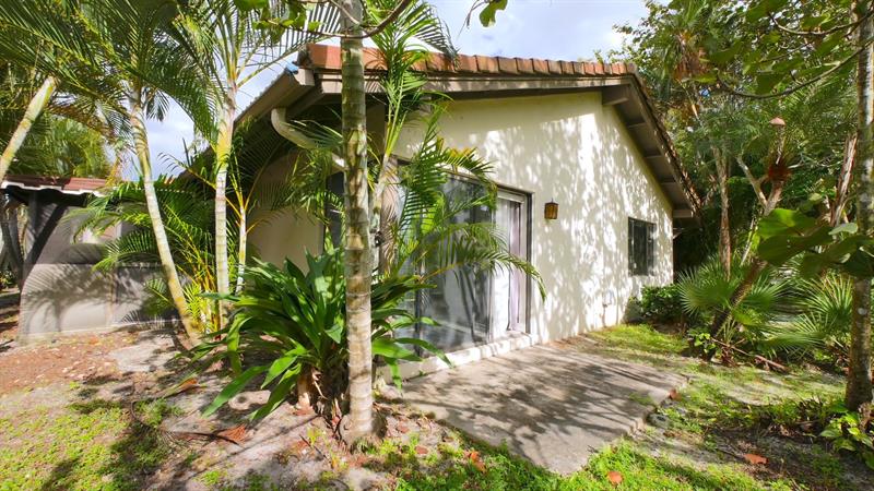 Image 38 of 40 For 5616 Hammock Ln  114